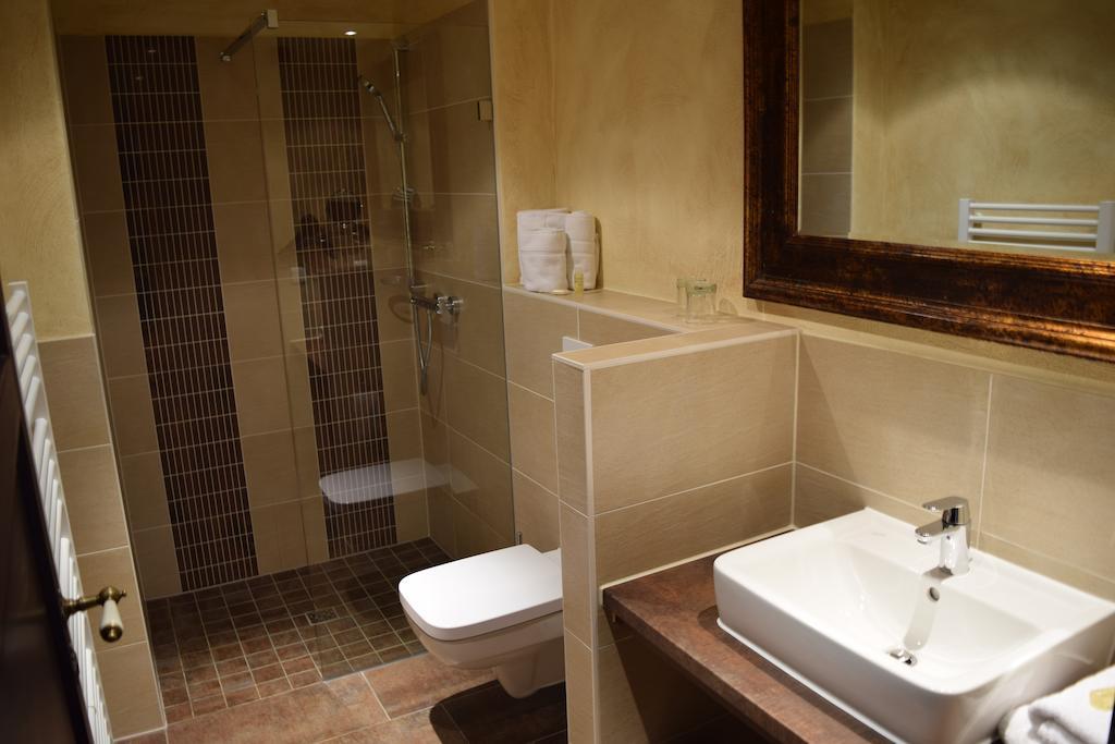 Hotel Arte Vida Ohg Spremberg Room photo